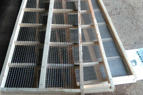 直线振动筛木质网架